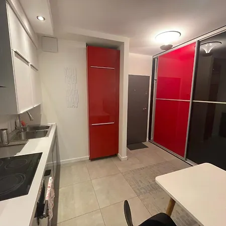 아파트 Boznicza Modern Apartment, Self Check-in 24h, Free Parking 포즈난