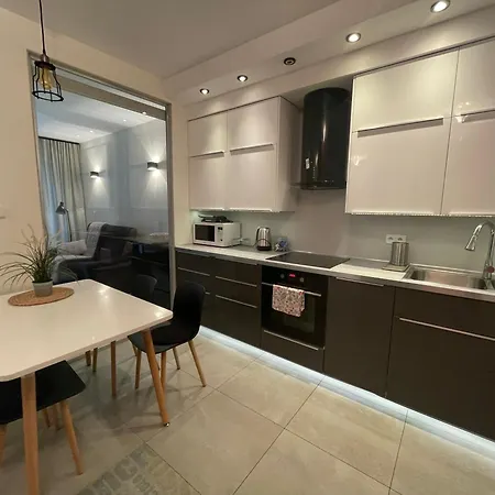 Boznicza Modern Apartment, Self Check-in 24h, Free Parking Daire